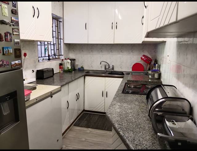 5 BEDROOM HOUSE FOR SALE IN NORTHDALE